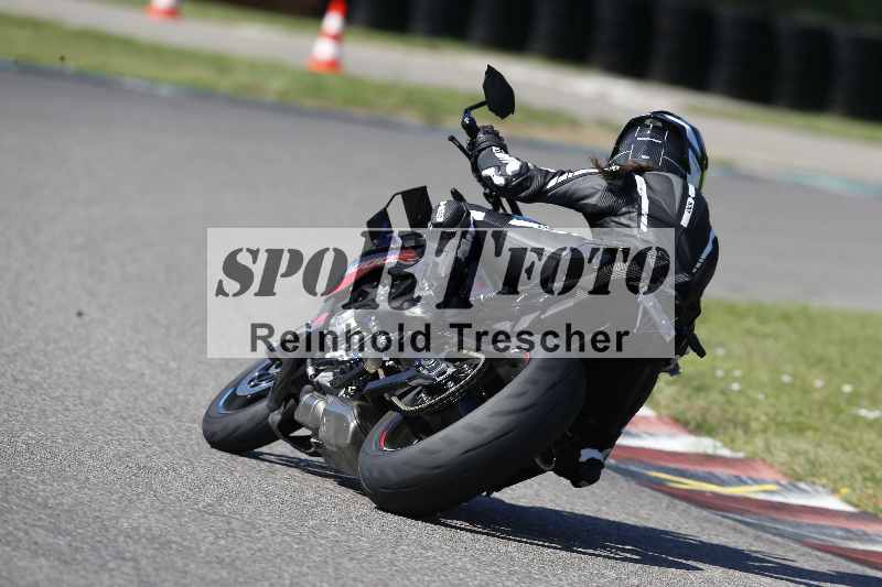 /43 08.08.2025 Discover the Bike ADR/Race 3 rot/9